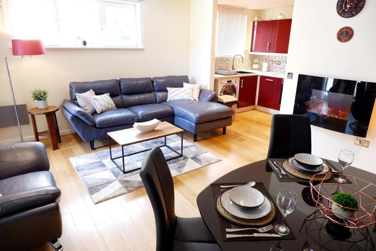 Stunning Apartment Close To Cambridge Station With Free Parking! Kültér fotó